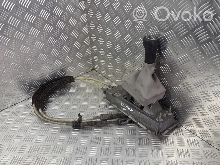 Volkswagen Polo IV 9N3 Leva del rallentatore del cambio 6Q0711049AL