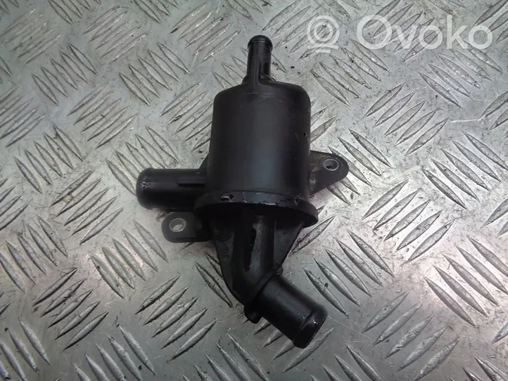 Opel Corsa C Odpowietrznik / Separator oleju 55185372