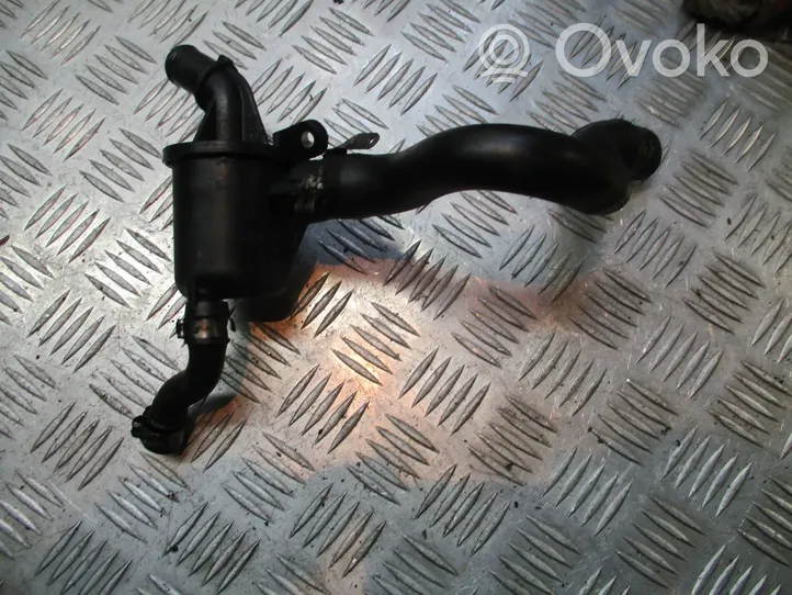 Opel Corsa C Odpowietrznik / Separator oleju 55185372