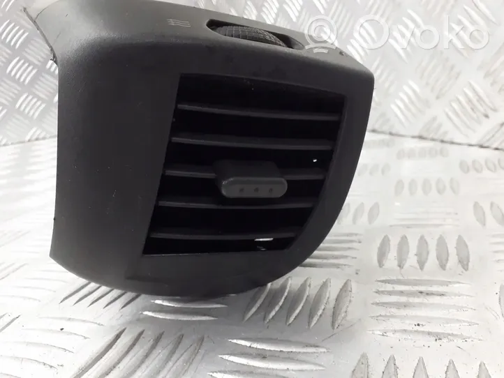 Nissan Micra Copertura griglia di ventilazione laterale cruscotto 68760AX700