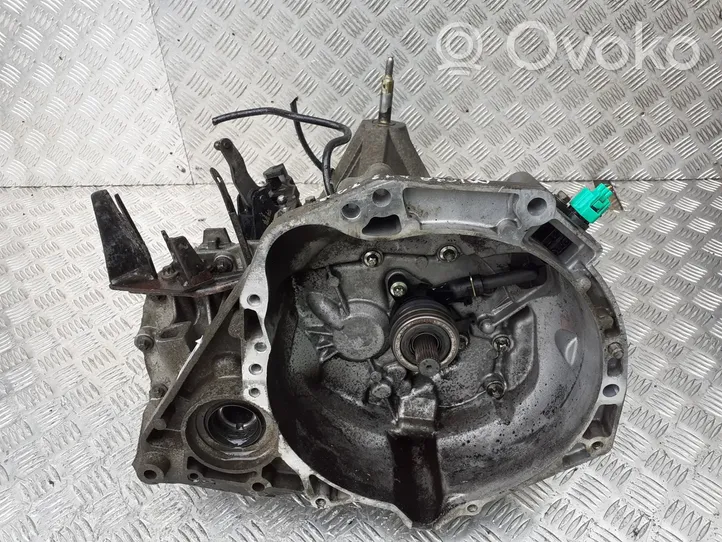 Nissan Micra Mechaninė 4 pavarų dėžė JHQCG820024