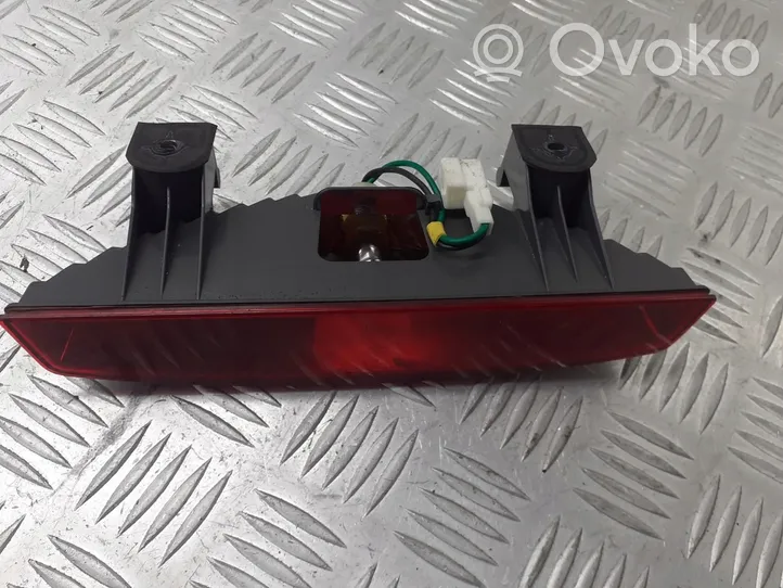 KIA Rio Third/center stoplight 