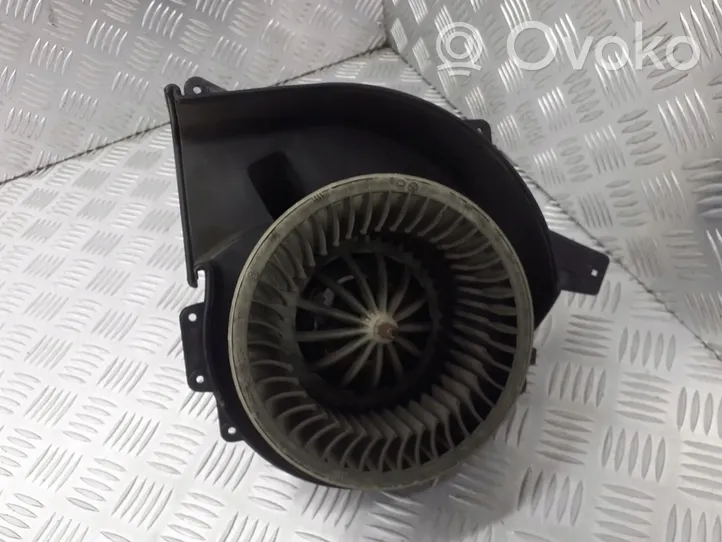 Seat Ibiza III (6L) Moteur de ventilateur porte avant 6Q1819015G