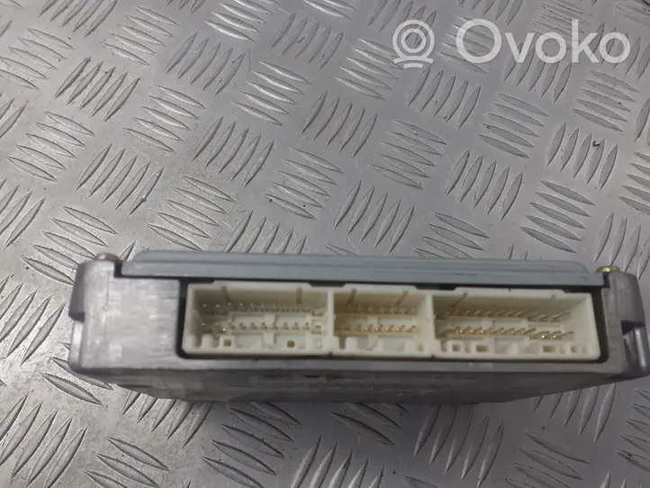 Toyota Avensis T220 Unité de commande, module ECU de moteur 89661-05460