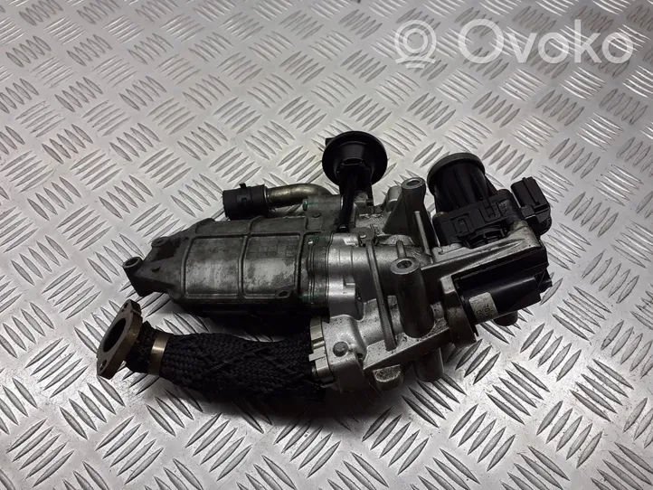 Citroen C5 EGR-venttiilin/lauhduttimen kiinnike 9U3Q-9U438-CA