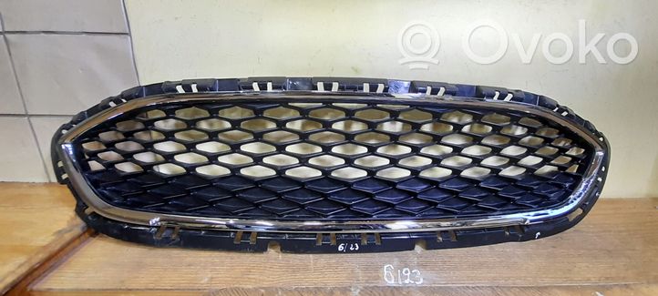 Ford Fiesta Grille calandre supérieure de pare-chocs avant 