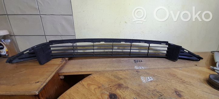 Toyota Prius (XW50) Grille inférieure de pare-chocs avant 