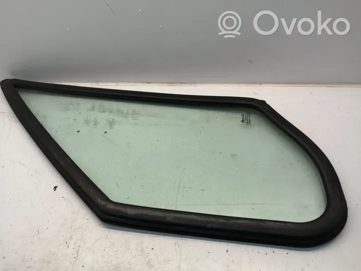 Citroen Jumper Fenêtre latérale avant / vitre triangulaire (4 portes) 43R000980