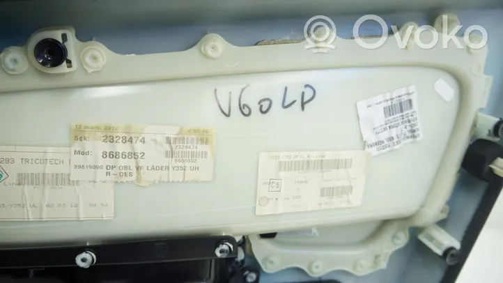 Volvo V60 Boczki / Poszycie drzwi przednich 8686852