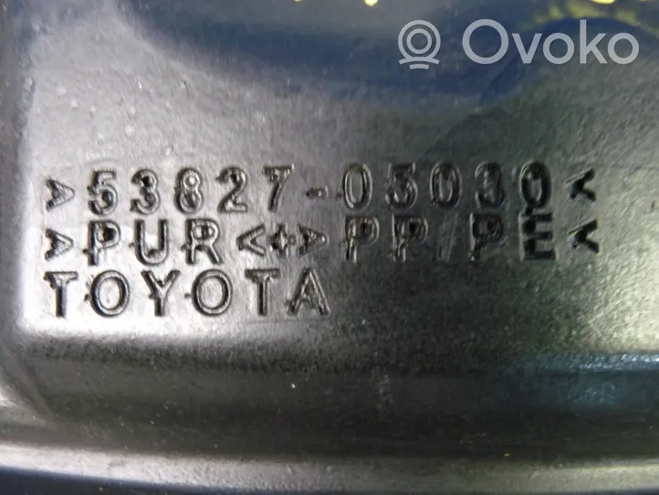 Toyota Avensis T270 Muu ulkopuolen osa 5382705030