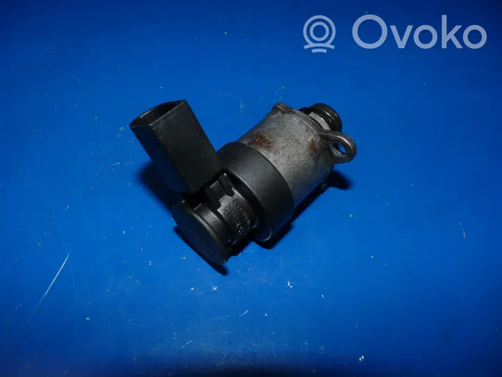 Mercedes-Benz E W213 Regolatore di pressione del carburante 6570621105