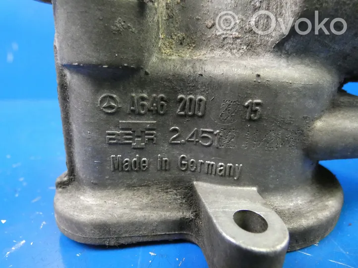 Mercedes-Benz C W204 Termostat / Obudowa termostatu A6462000715