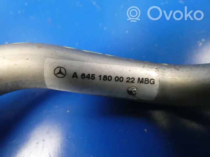 Mercedes-Benz GLA W156 Przewód olejowy smarowania turbiny A6451800022