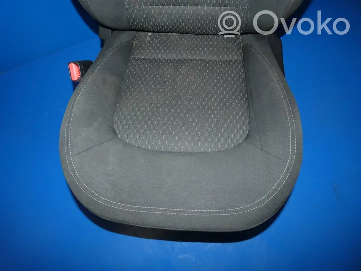 Hyundai ix35 Fotel przedni kierowcy 