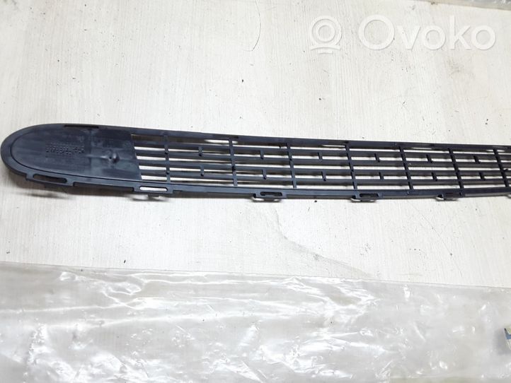 Mercedes-Benz A W168 Grille inférieure de pare-chocs avant A1688850223