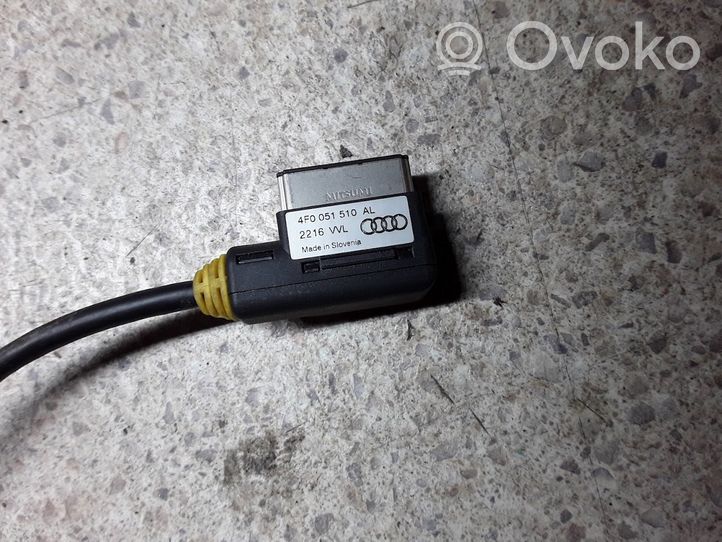 Audi A6 S6 C7 4G USB socket connector 4F0051510AL