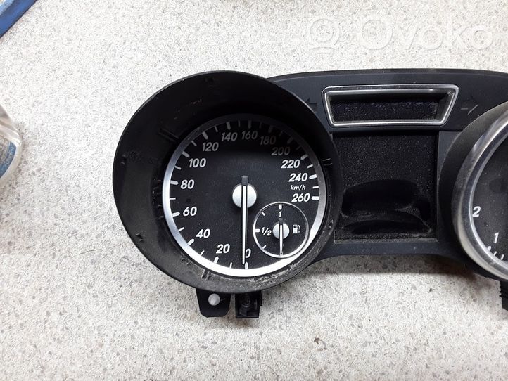 Mercedes-Benz GL X166 Tachimetro (quadro strumenti) A1669003106