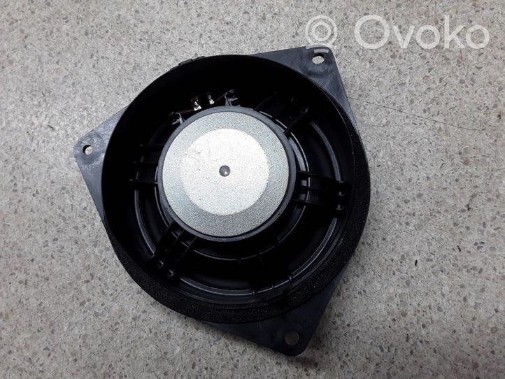 Lexus RX 450H Takaoven kaiutin 8616078060