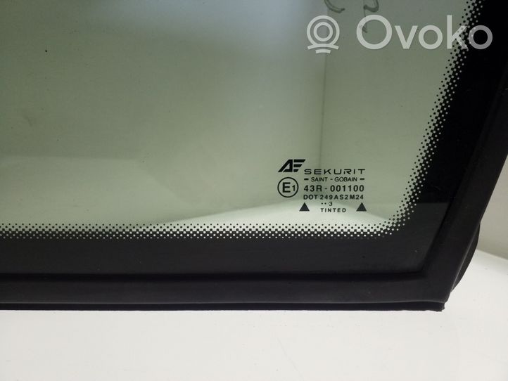 Ford Galaxy Vetro del deflettore della portiera anteriore - quattro porte 43R001100
