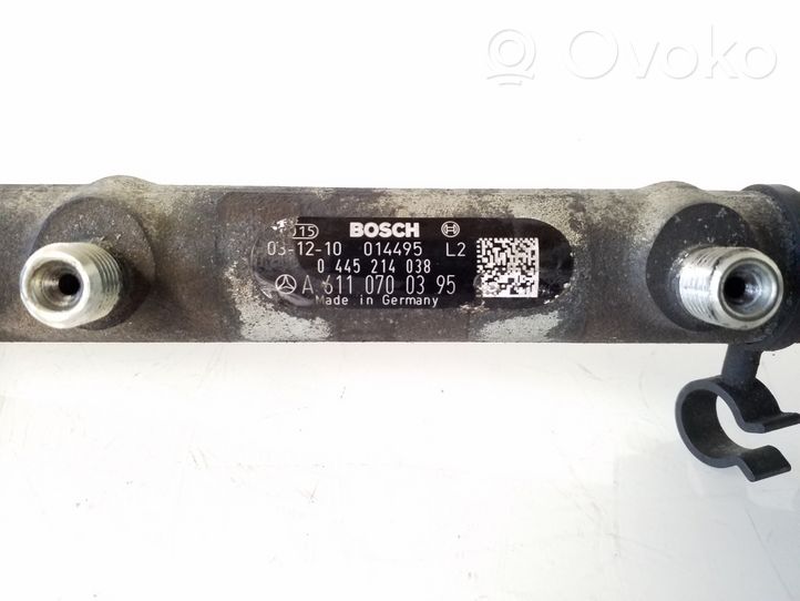 Mercedes-Benz Vito Viano W639 Kraftstoffverteiler Einspritzleiste Verteilerrohr A6110700395