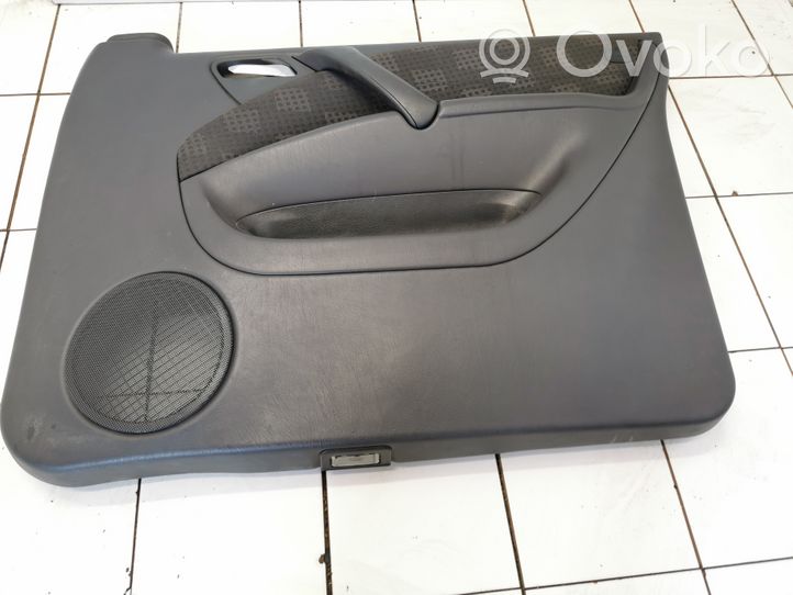 Mercedes-Benz ML W163 Rivestimento del pannello della portiera anteriore A163720265