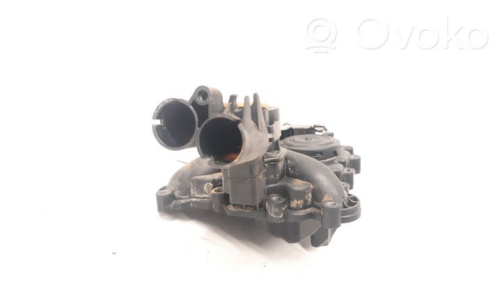 Audi A5 8T 8F Soupape de reniflard 06E103547