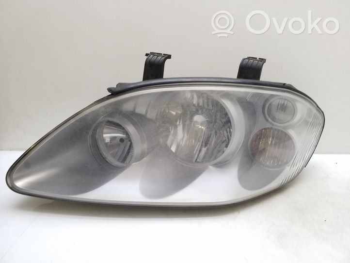 SsangYong Rodius Headlight/headlamp 