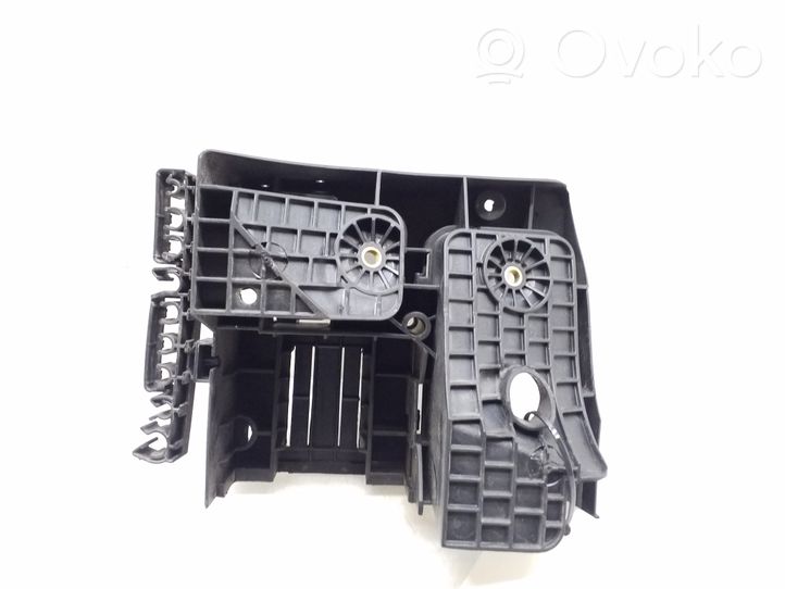 Volkswagen Tiguan Fuse box cover 1K0907361B