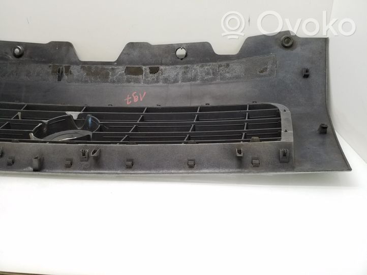 Fiat Ducato Maskownica / Grill / Atrapa górna chłodnicy 1808067070