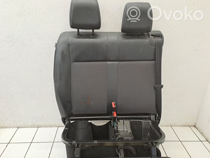 Peugeot Expert Beifahrersitz 9813741580