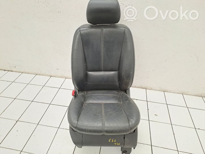 Mercedes-Benz ML W163 Sedile anteriore del conducente A1635400507