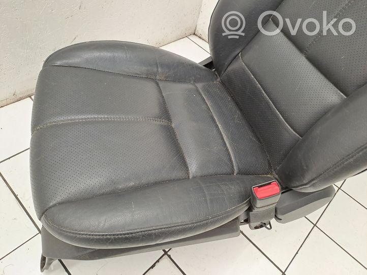 Mercedes-Benz ML W163 Priekinė keleivio sėdynė A1639100050