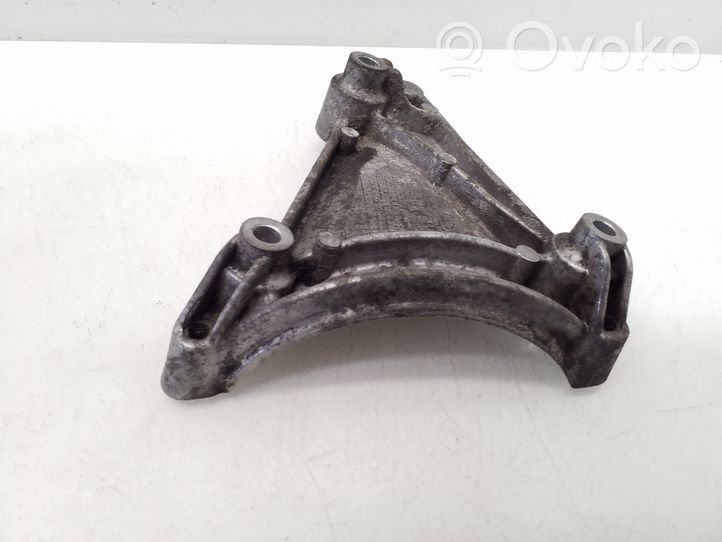 Audi A6 S6 C6 4F Soporte de montaje del compresor de A/C 06E260835C