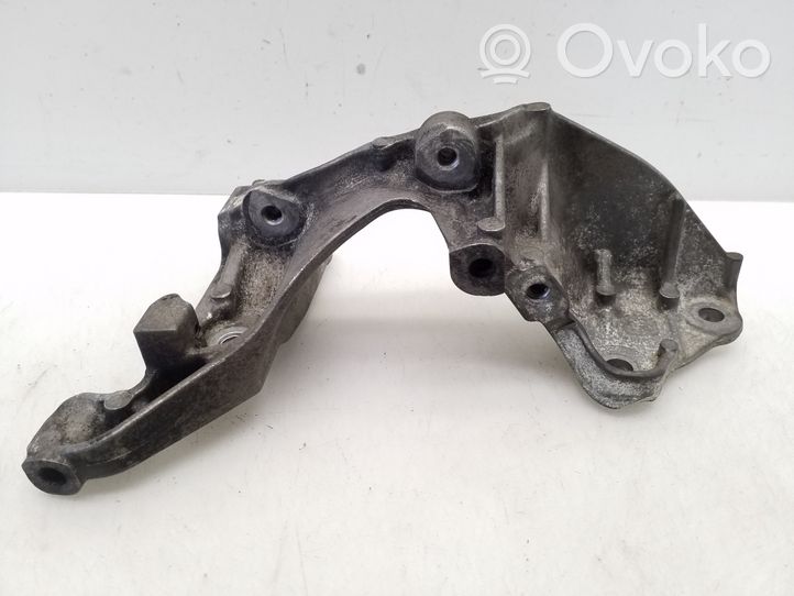 Mercedes-Benz Vito Viano W447 EGR valve cooler bracket A6261410040