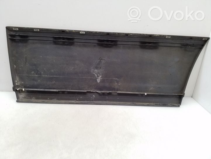 Mercedes-Benz E W124 Takaoven lista (muoto) 1246901840