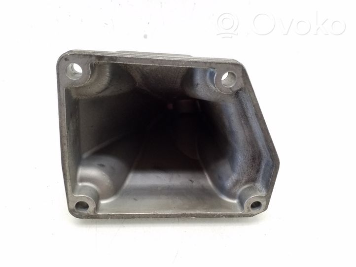 Mercedes-Benz S W221 Engine mounting bracket A2732230404