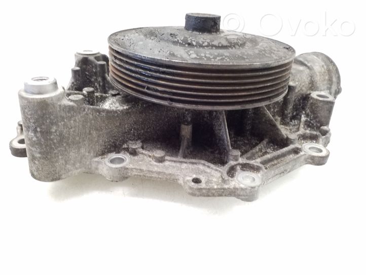 Mercedes-Benz S W221 Pompe de circulation d'eau A2732020010