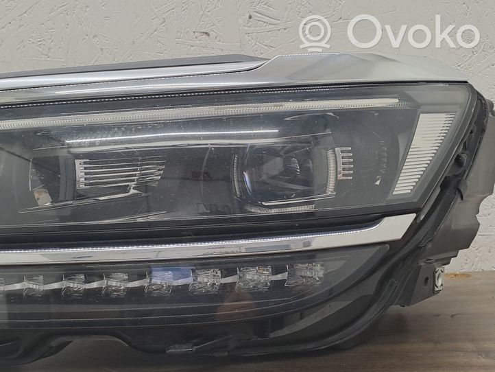 Volkswagen Tiguan Lampa przednia 5NB941081A