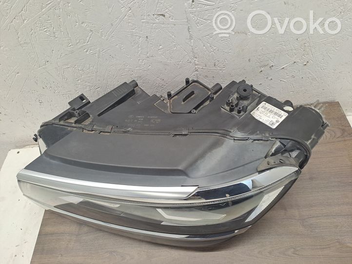 Volkswagen Tiguan Lampa przednia 5NB941081A