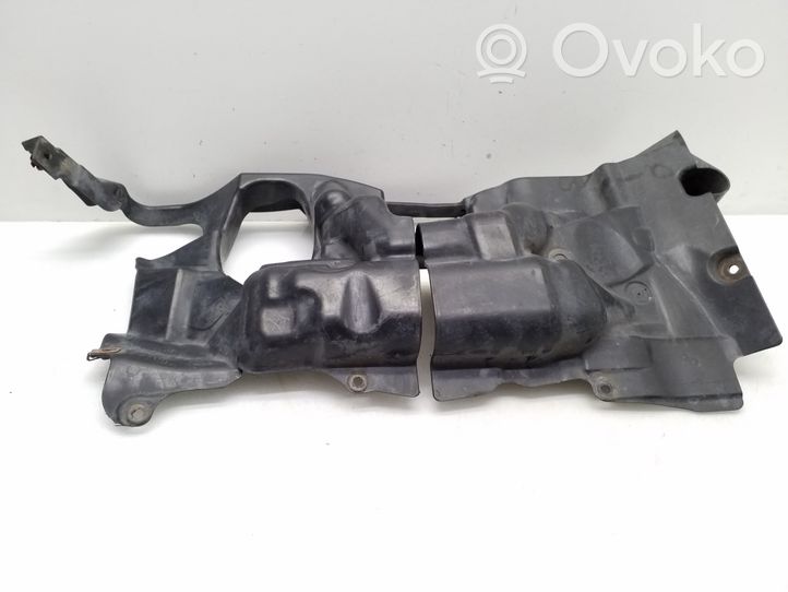 BMW 6 F12 F13 Priekinės važiuoklės dugno apsauga 51757185170