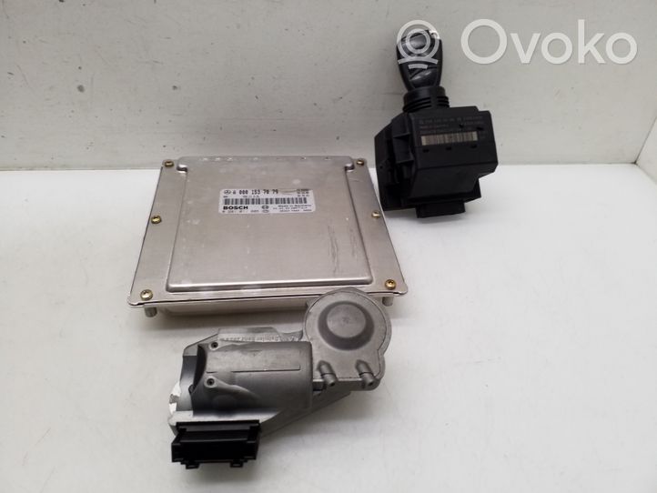 Mercedes-Benz C W203 Kit centralina motore ECU e serratura A0001537079