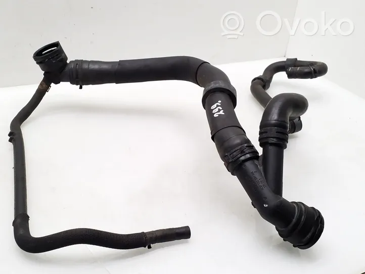 Volkswagen Tiguan Tubo flessibile del liquido di raffreddamento del motore 5Q0122291DA