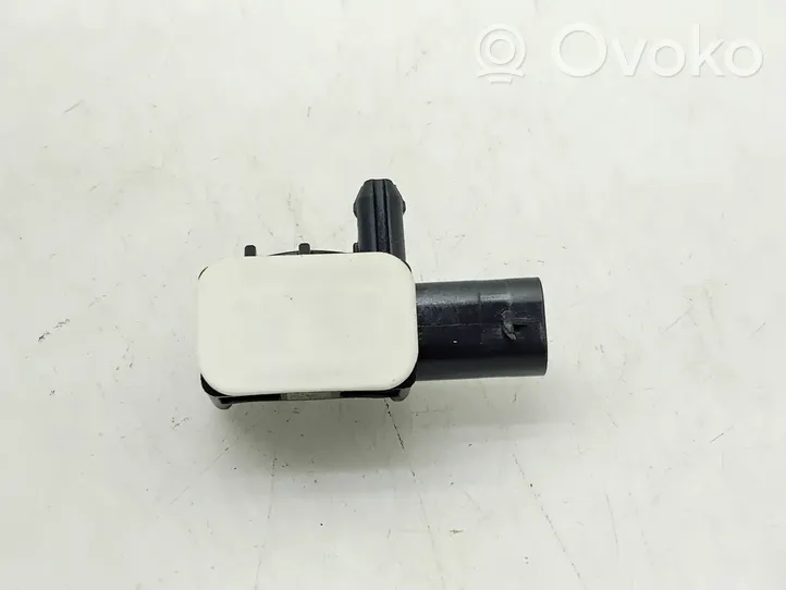 Mercedes-Benz CLA C117 X117 W117 Airbag deployment crash/impact sensor A1668210151