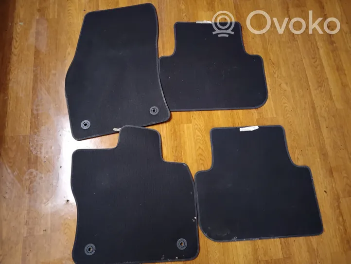 Volkswagen Tiguan Kit tapis de sol auto 