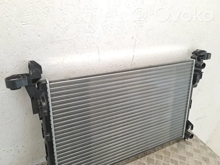 Renault Trafic II (X83) Coolant radiator RA630803