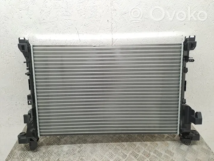 Renault Trafic II (X83) Dzesēšanas šķidruma radiators RA630803