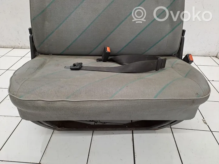 Volkswagen Transporter - Caravelle T4 Front double seat 701881304C