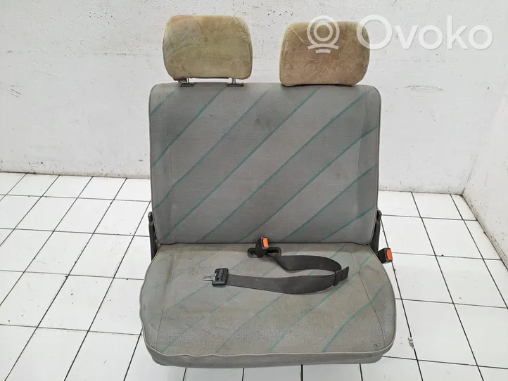 Volkswagen Transporter - Caravelle T4 Front double seat 701881304C