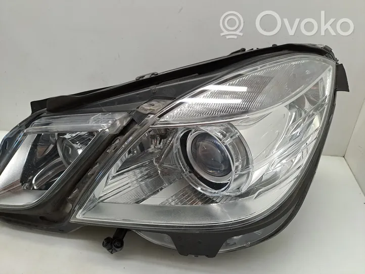 Mercedes-Benz E W212 Lampa przednia A2128203159