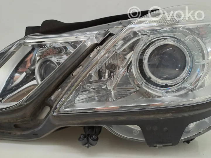 Mercedes-Benz E W212 Lampa przednia A2128203159